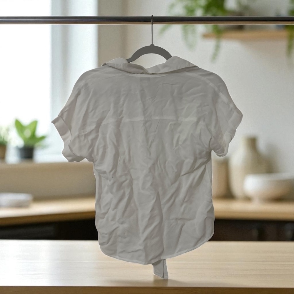 Sim & Sam White Short Sleeve Button-Up Shirt Size S - Picture 2 of 3